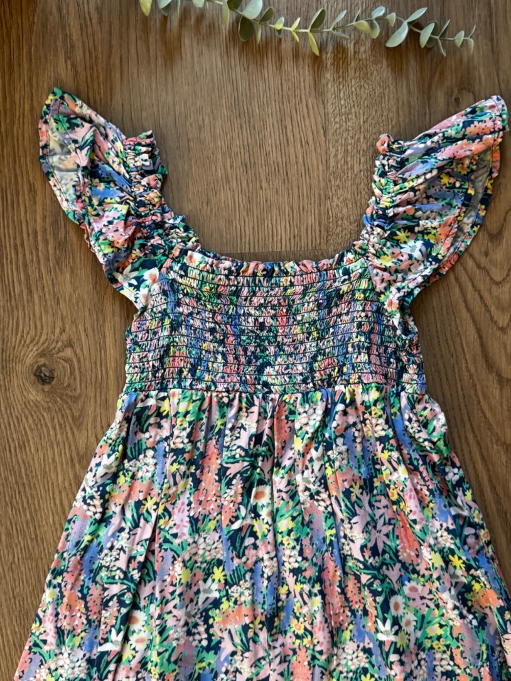 Gap Kids Floral Smocked Flutter Sleeve Dress Girls Size 5 Spring Summer - Picture 3 of 4